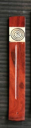 Spirale - Halter aus rotem Holz - Das Raeucherwerk